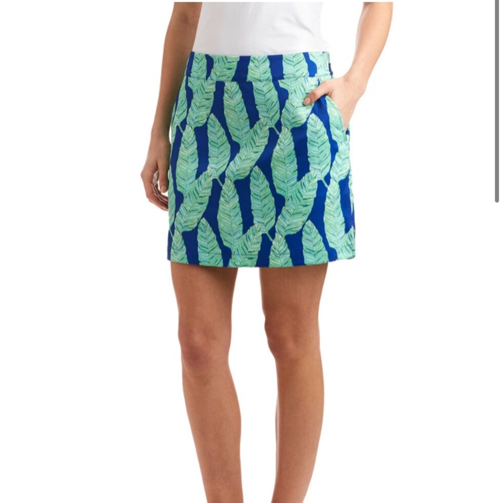 Vineyard vines palm leaf skort